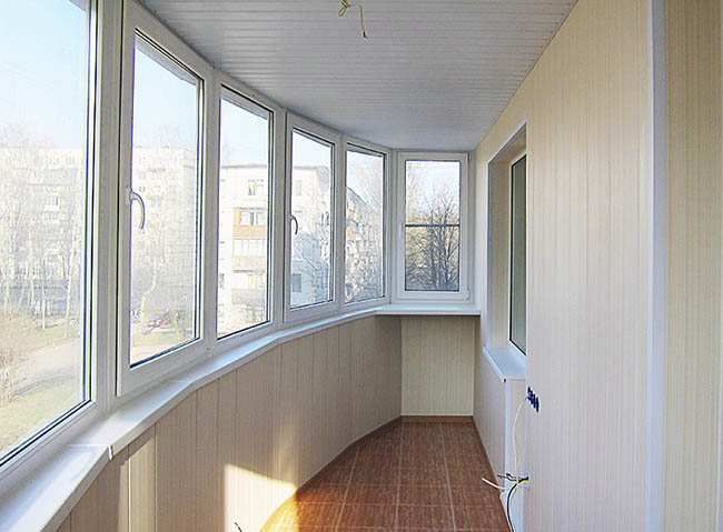Замена холодного остекления на балконе на теплое Протвино